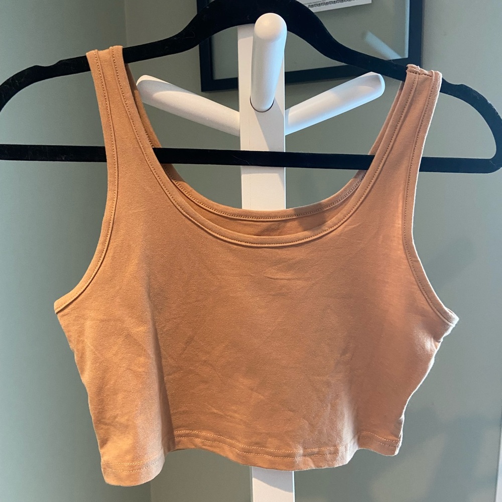 Crop tank
